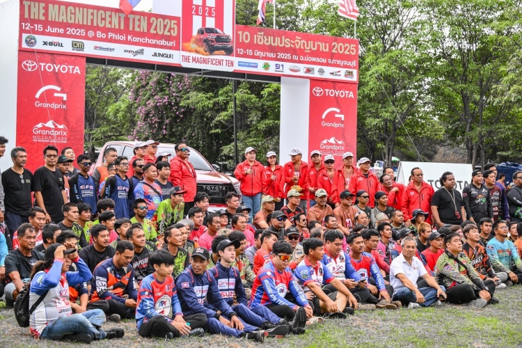 batch_13-1 TOYOTA HILUX REVO 10 เซียนประจัญบาน 2025 เปิดศึกการแข่งขันออฟโรดสุดมันส์แห่งปี