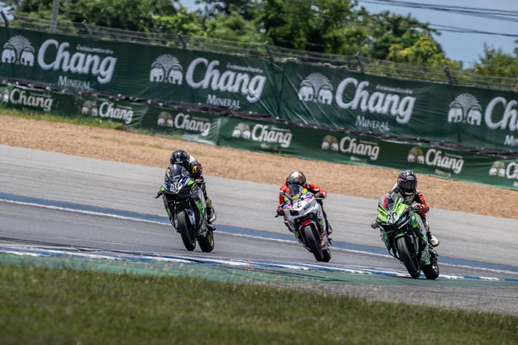 batch_14.SP400 เกมพลิก! NEXZTER BRIC Superbike แลกกันสุดมันส์ “อนุชา” โชว์เก๋า ซิ่งแทร็กฝนคว้าชัยรุ่นใหญ่เปิดหัวฤดูกาล