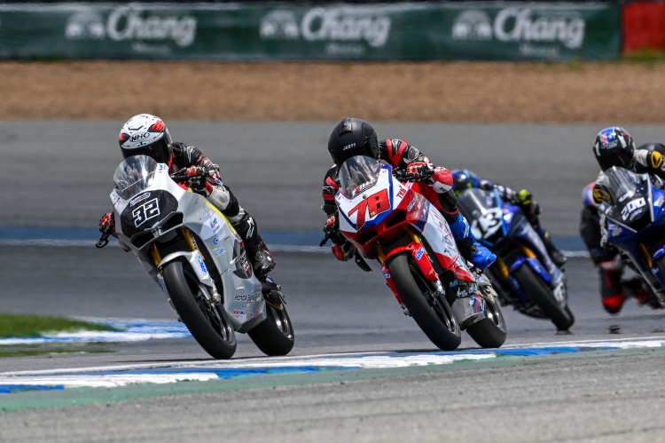 batch_4.SS250-No-32-Pacharagorn-Thonggerdloung “มิกซ์- ธนัช” เฉือน “แสตมป์-อภิวัฒน์” คว้าโพล NEXZTER BRIC 2025 สนามแรก