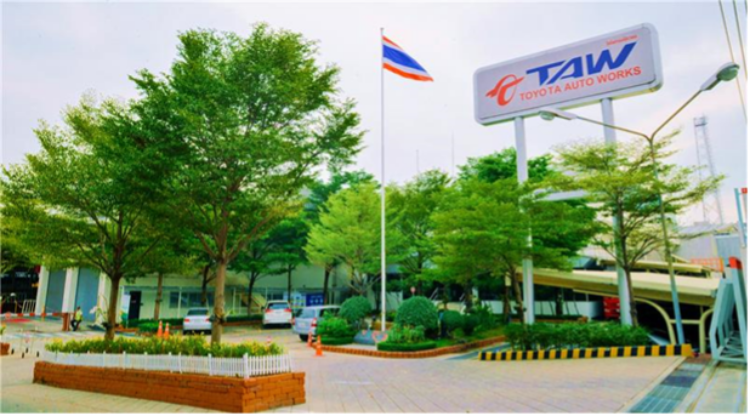 batch_4 โตโยต้า ออโต้ เวิคส ประเทศไทย ฉลองยอดผลิต Toyota Commuter 100,000 คัน