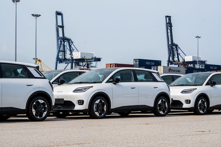 batch_AION-UT-Arrival-in-Thailand-2_0 AION UT ลอตแรกถึงไทยแล้ว พร้อมเปิดตัวและประกาศราคาอย่างเป็นทางการ 24 มิถุนายนนี้