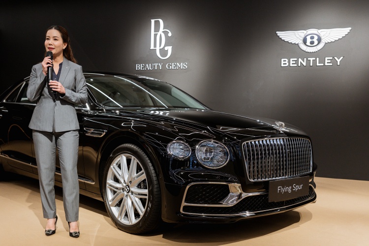 batch_Beauty-Gem-Benley-473-of-603 Beauty Gems x Bentley Bangkok the Ultimate Luxury Experience สัมผัสความงดงามของ Flying ‘B’ Mascot ประดับเพชร