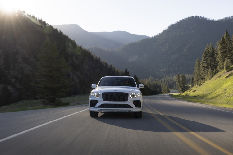 batch_Bentayga-Speed-5 Bentley Bangkok เปิดรับจอง New Bentayga Speed ยนตรกรรมเอสยูวีสมรรถนะสูงเรือธงรุ่นใหม่