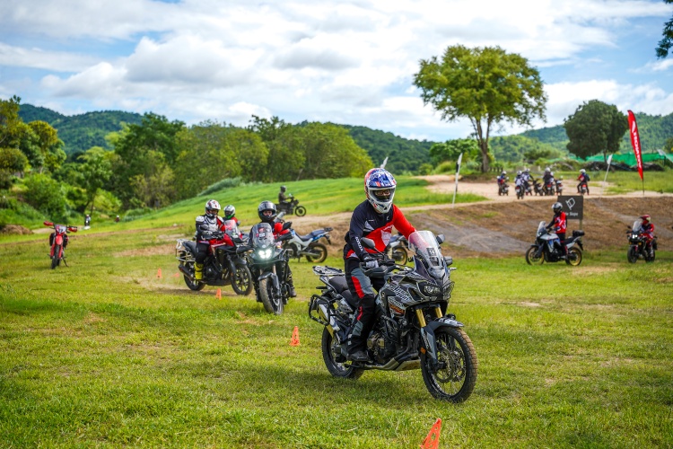 batch_Dirt-Xperience-2025-summary-36 ไทยฮอนด้า เปิดประสบการณ์ออฟโรดสุดมันส์ในกิจกรรม ‘DIRT Xperience 2025’ ที่สวนผึ้ง
