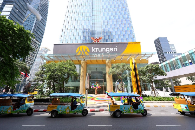 batch_GO-Sustainable-with-krungsri_ก้าวเพื่อสังคมที่ยั่งยืนของเรา_05 GO Sustainable with krungsri แคมเปญชวนทุกคนเเดินทางรักษ์โลกด้วยตุ๊กตุ๊กไฟฟ้า