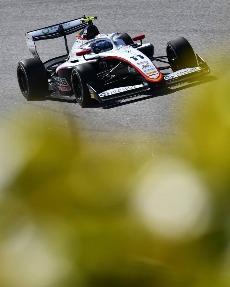 batch_LINE_ALBUM_F3-2025-R5-@Barcelona_250604_2 เติ้น​ ทัศนพล​ ​คืนฟอร์มทะลุ “Top 10” เก็บคะแนนสะสมเข้าตาราง FIA Formula 3 2025 สนาม 5