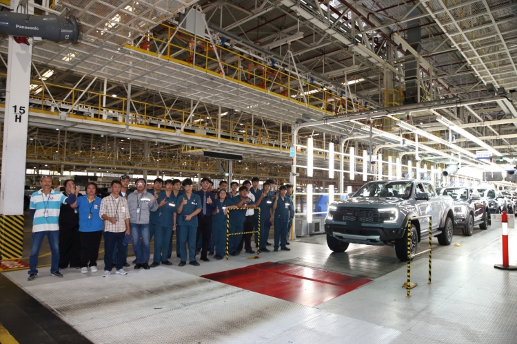 batch_MOU-7 Ford สานต่อโครงการ ‘เปลี่ยนความรู้ สู่อาชีพ’ ปีที่ 8 มอบทุนการศึกษาต่อเนื่องแก่วิทยาลัยเทคนิคสัตหีบ