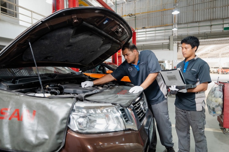 batch_Nissan_05 Nissan เปิดโชว์รูมแห่งใหม่ในจังหวัดชลบุรี ขยายเครือข่ายเข้าถึงลูกค้าอย่างต่อเนื่อง