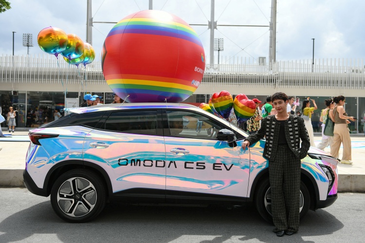 batch_Pic-13 OMODA & JAECOO Show Proud! ขับเคลื่อนขบวนพาเหรดแห่งความภาคภูมิใจ เฉลิมฉลองไลฟ์สไตล์ที่หลากหลาย