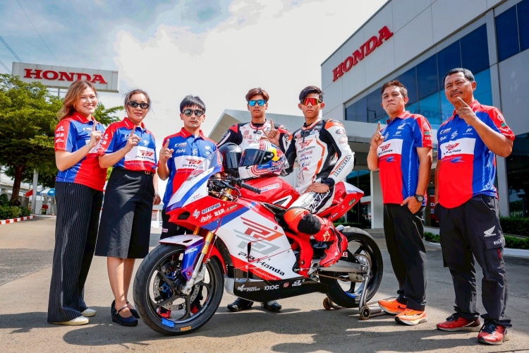 batch_PreBRIC-08 "ไทยฮอนด้า" เดินหน้าเต็มสูบ สนับสนุน 6 นักบิดไทย ล่าแชมป์ BRIC Superbike 2025
