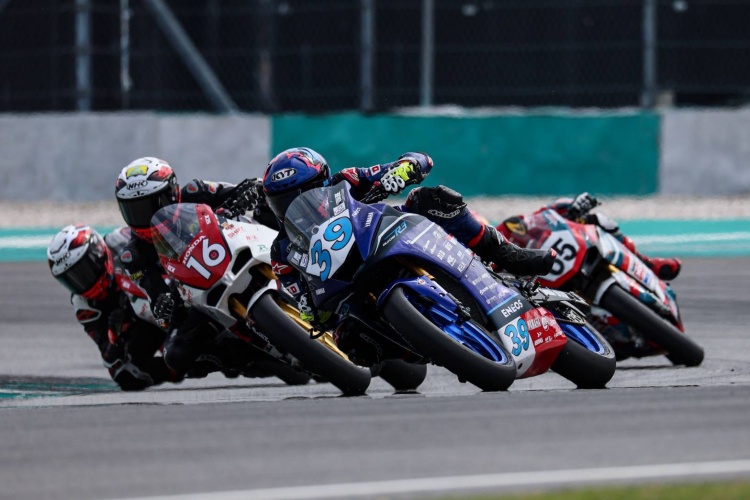 batch_S__542801928 “ทัพนักบิดไทยยามาฮ่า” พลิกเกมสุดโหด ARRC 2025 สนามเซปังฯ