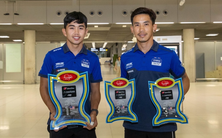 batch_S__543096842 ยามาฮ่าต้อนรับทัพนักแข่งยามาฮ่า ไทยแลนด์ เรซซิ่งทีม หลังผงาดคว้าชัยศึก ARRC 2025 ที่มาเลเซีย