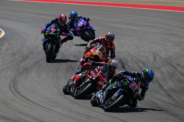 batch_S__544415748 “รินส์” คว้าท็อป 11 เก็บแต้มสำคัญจาก โมโตจีพี อรากอน “กวาร์ตาราโร” เผยปรับปรุงได้แต่ยังต้องเดินหน้าทำงานหนัก