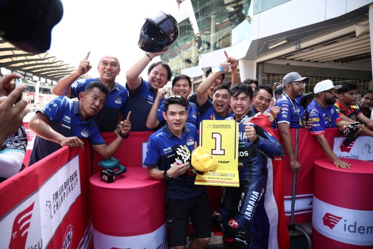 batch_S__544530447 “ไอเดีย - กฤตภัทร” นักแข่งไทยจาก Yamaha คว้าไวลด์การ์ดลุยศึก Supersport 300