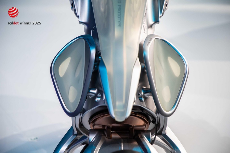 batch_S__549978123 MOTOROiD2 คว้ารางวัล Red Dot Award ด้านการออกแบบนวัตกรรมแนวคิด เป็นครั้งที่ 5 ของยามาฮ่า