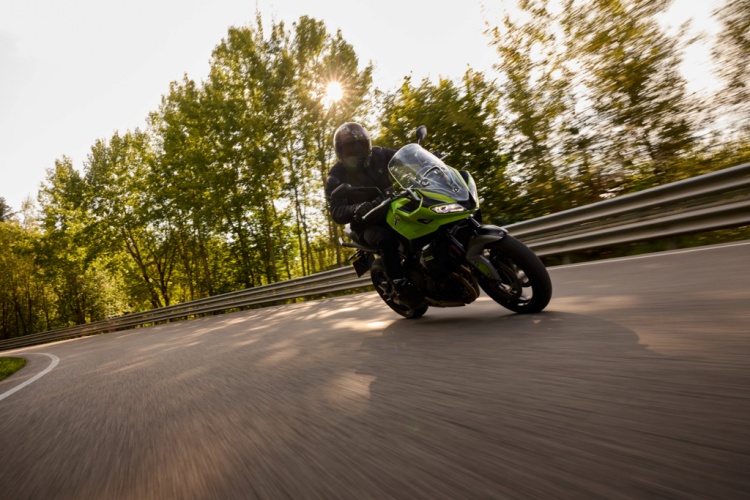 batch_Triumph-Tiger-Sport-660-2 Triumph ส่องไลน์อัป 5 รุ่นใหม่ ลุยได้ทุกสไตล์การขับขี่ พร้อมเสิร์ฟโปรฯ แรงให้เป็นเจ้าของแล้ววันนี้!