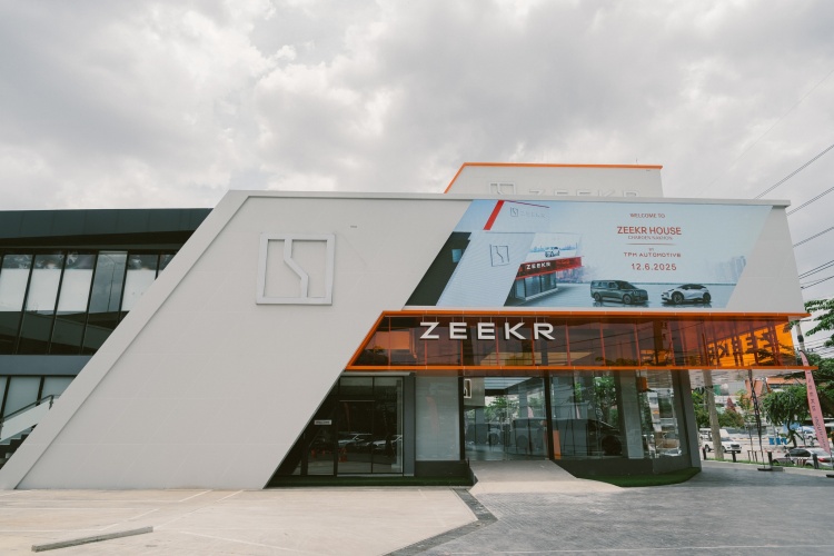 batch_ZEEKR-Grand-Opening-Showroom-1 ZEEKR เปิดโชว์รูมพร้อมศูนย์บริการครบวงจรสาขาใหม่ล่าสุดย่านเจริญนคร