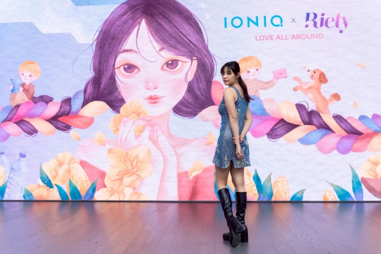 batch_ปั๋น-ดริสา-การพจน์_1 IONIQ x Riety ส่งต่อพลังแห่งความรักอันหลากหลายและความความยั่งยืนผ่านงานศิลปะ