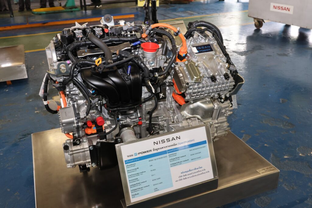 Nissan-donates-e-POWER-technoology_02-1024x683 Nissan ร่วมพัฒนาทักษะเยาวชน บริจาคเครื่องยนต์ อี-พาวเวอร์ เพื่อการศึกษา