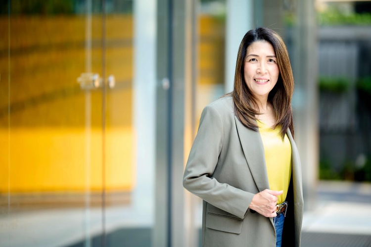 batch_02-นางสาวชญาน์ธิป-พันธุ์มณี กรุงศรี ออโต้ โบรคเกอร์ รุกกลยุทธ์ Convergence of Choices  ซื้อประกันไม่ใช่เรื่องยาก เมื่อทุกช่องทางเชื่อมต่อกัน