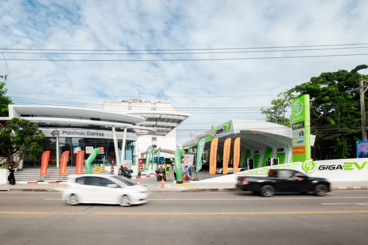 batch_06.-สถานีบริการ-PT-GIGA-EV-สาขาลาดพร้าว–วังหิน PT GIGA EV เปิดตัวต้นแบบสถานีชาร์จ EV ครบวงจรใจกลางเมืองแห่งแรกของไทย