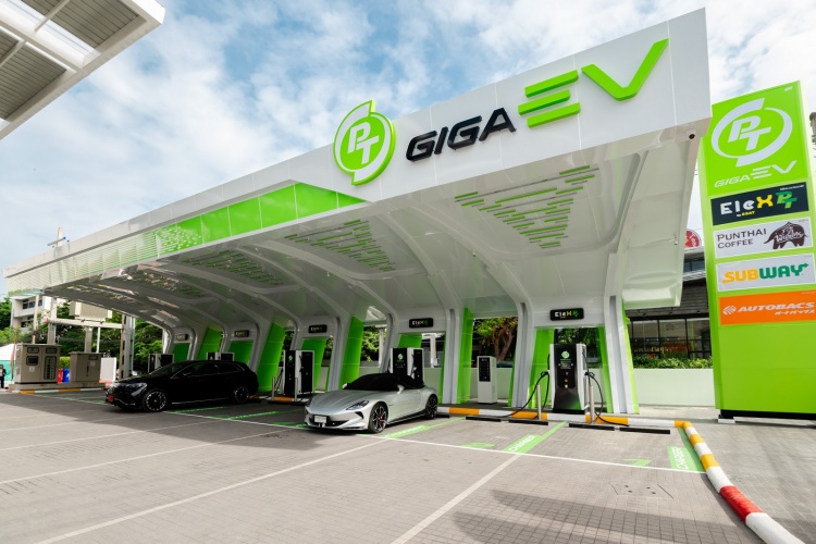 batch_07.-สถานีบริการ-PT-GIGA-EV-สาขาลาดพร้าว–วังหิน PT GIGA EV เปิดตัวต้นแบบสถานีชาร์จ EV ครบวงจรใจกลางเมืองแห่งแรกของไทย