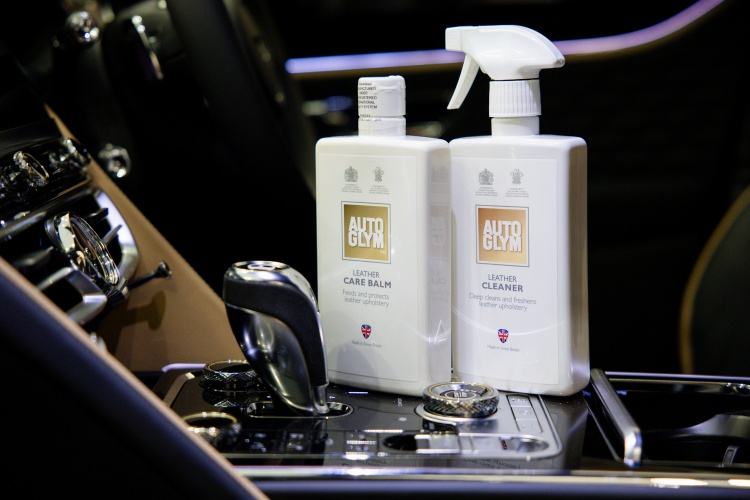batch_Autoglym-Bentley-extraordinary-chauffeur-training-24-of-34 Bentley Bangkok Extraordinary Chauffeur Training กิจกรรมอบรมการดูแลรักษารถยนต์ระดับไฮเอนด์สำหรับลูกค้าเบนท์ลีย์