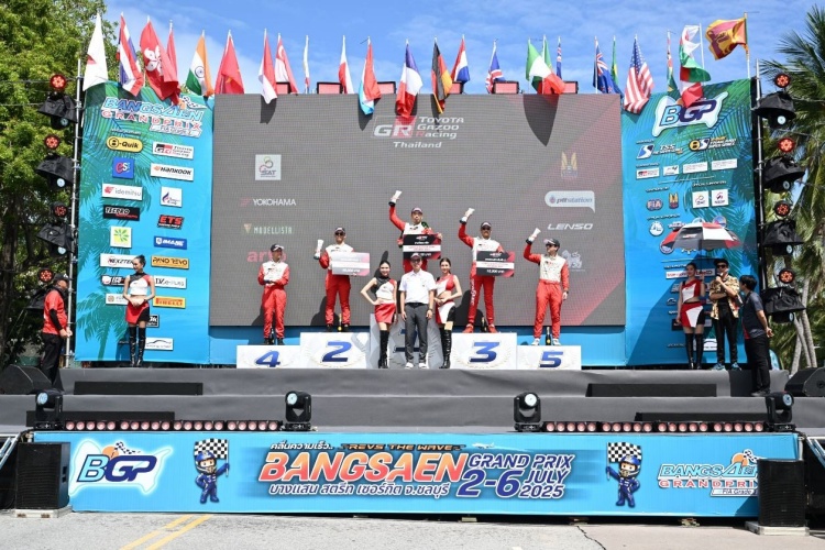 batch_Award_Corolla-OMR Toyota Gazoo Racing Thailand 2025 เปิดฉากกลางหาดบางแสนสุดระอุ