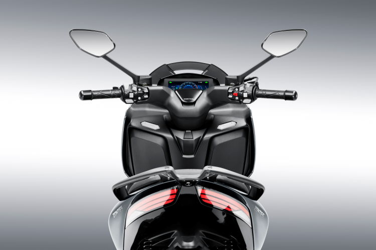 batch_LOW_Final_25ZONTES-368D-CU-แฮนด์-RGB New ZONTES 368D ซิตี้สกู๊ตเตอร์พรีเมียมสปอร์ต 368 ซีซี เริ่ม 139,900 บาท!