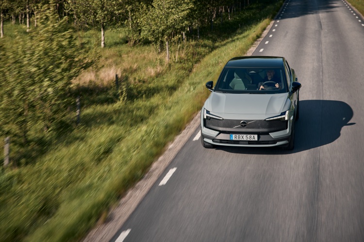 batch_MY26_EX30CC_0590 The New Volvo EX30 Cross Country สัมผัสการผจญภัยในทุกช่วงจังหวะสำคัญของชีวิต เริ่ม 1,890,000 บาท