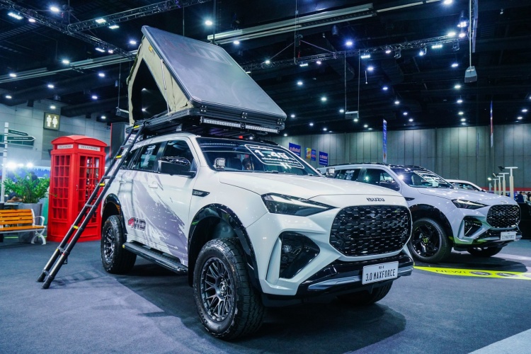 batch_NEW-ISUZU-MU-X-THE-NEXT-PEAK-รุ่น-RS-4x4-สีขาวมุกโดโลไมท์ Isuzu ตอกย้ำรถคุณภาพ “ดีแมคซ์ ดีจริง” ในงาน FAST AUTO SHOW THAILAND 2025