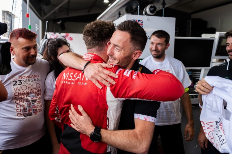 batch_Nissan-Formula-E_05 โอลิเวอร์ โรว์แลนด์ จาก ทีมนิสสัน ฟอร์มูลา อี  คว้าแชมป์โลกฟอร์มูล่า อี ในการแข่งขัน Berlin E-Prix