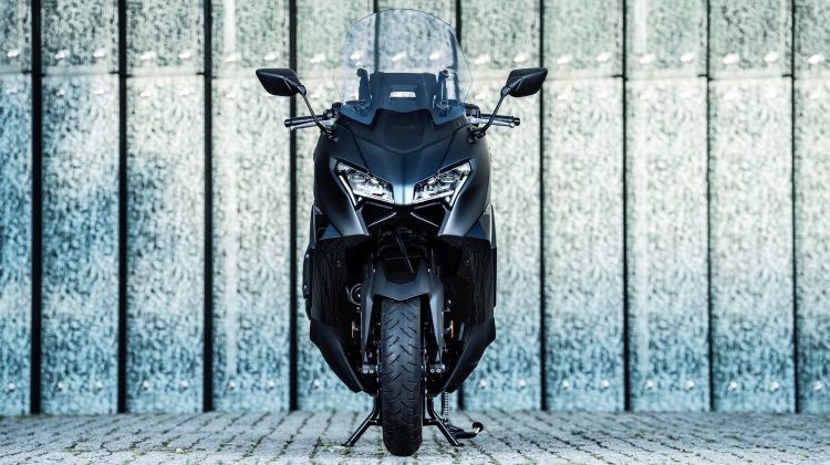 batch_S__552394761 New YAMAHA TMAX 2025 พัฒนาครั้งใหญ่ในหลายด้านมอบประสบการณ์ที่ดีที่สุดในทุกเส้นทาง
