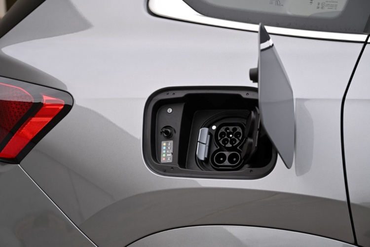 batch_The-new-BMW-iX1-eDrive20L-M-Sport-87 BMW ส่ง 2 รุ่นใหม่ iX1 รุ่นฐานล้อยาว และ New Series 2 Gran Coupé M Sport Pro