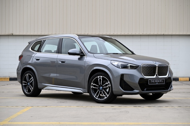 batch_The-new-BMW-iX1-eDrive20L-M-Sport-94 BMW ส่ง 2 รุ่นใหม่ iX1 รุ่นฐานล้อยาว และ New Series 2 Gran Coupé M Sport Pro