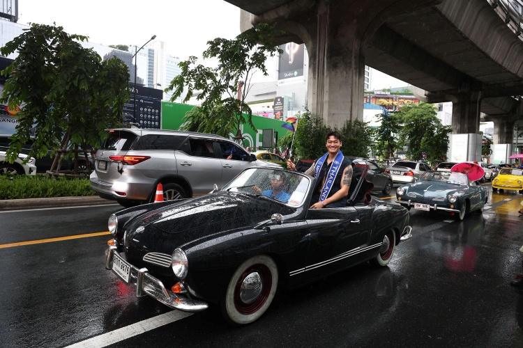 batch_VCCT-05 รถโบราณร่วมขบวน Love Pride Parade 2025