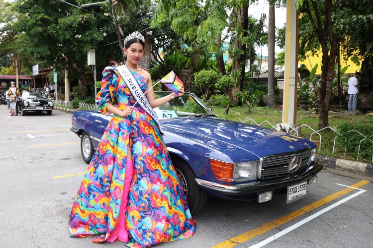 batch_VCCT-06 รถโบราณร่วมขบวน Love Pride Parade 2025