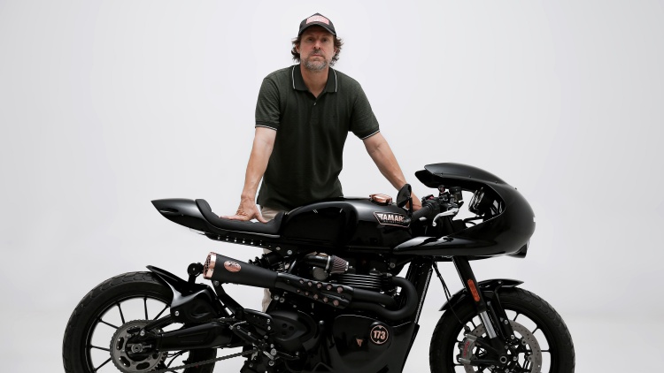 batch_กรรมการตัดสิน_Quique-Berna เปิดโหวตหาผู้ชนะ! TRIUMPH ORIGINALS 2025 พร้อมประกาศ 5 ผลงานที่ผ่านเข้ารอบสุดท้าย