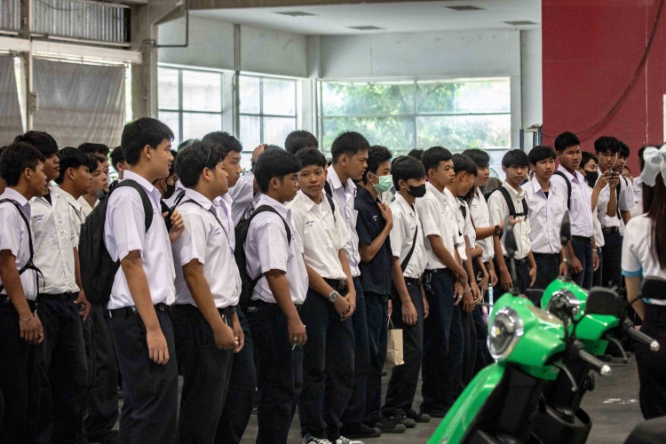 batch_เอช-เซม_เทคนิคพระนครศรีอยุธยา-5 H SEM แหล่งเรียนรู้ ดูงาน ด้านเทคโนโลยียานยนต์ไฟฟ้าครบวงจร