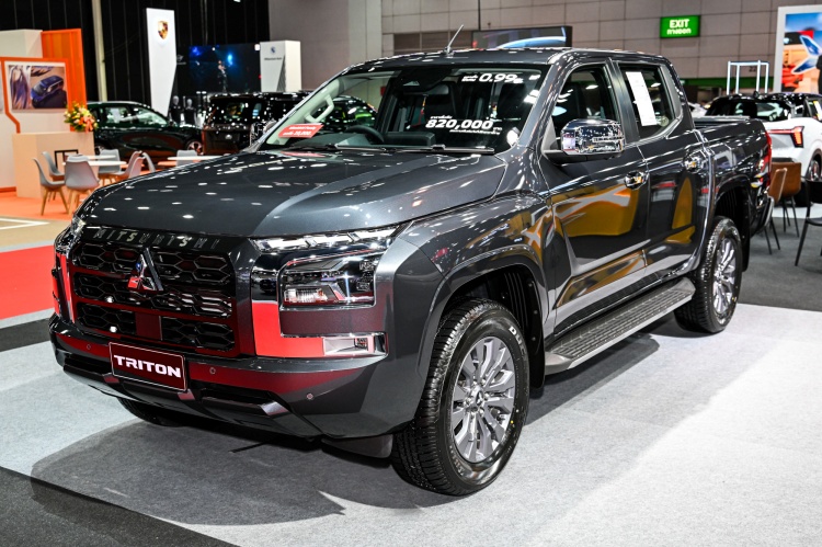 batch_09-MITSUBISHI-TRITON-DOUBLE-CAB-PLUS-ULTRA-AT Mitsubishi ชวนสัมผัส Xperience the Force ในงาน Big Motor Sale 2025