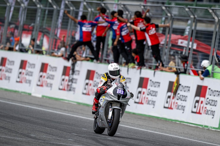 batch_12.ss600_No.18-กฤษฎา มันส์ระดับโลก NEXZTER BRIC Superbike สนาม 2 "แสตมป์" เฉือนคว้าชัย -นทีธาร รับแชมป์สองสนามรวด