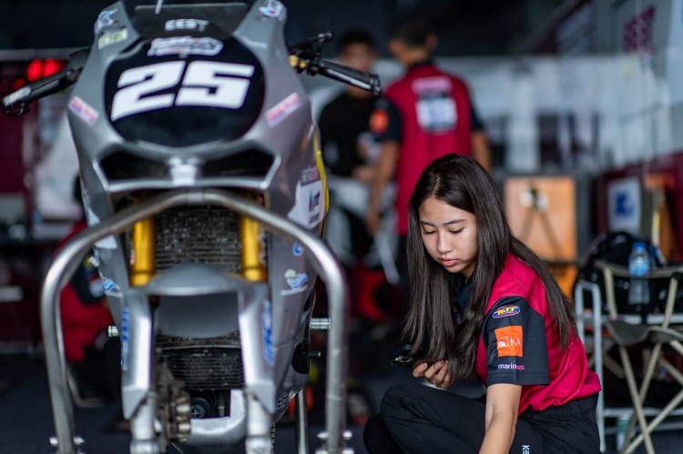 batch_18-1 NEXZTER BRIC Superbike จัดอันดับสุดมันส์! "มิกซ์" บด "แสตมป์" คว้าโพลรุ่นใหญ่