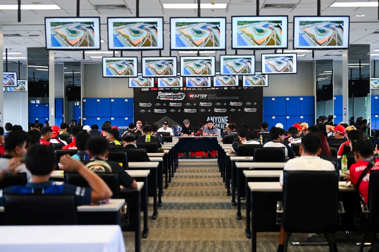 batch_19 กระหึ่ม! NEXZTER BRIC Superbike คัมแบ็ครันวงการมอเตอร์สปอร์ต “อภิวัฒน์-นทีธาร” ขึ้นนำวันแรก