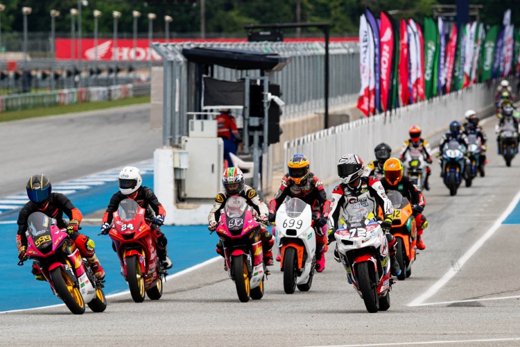 batch_2-4 กระหึ่ม! NEXZTER BRIC Superbike คัมแบ็ครันวงการมอเตอร์สปอร์ต “อภิวัฒน์-นทีธาร” ขึ้นนำวันแรก