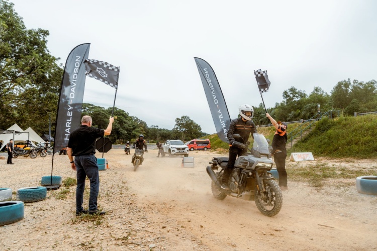 batch_Flag-Off Harley-Davidson พิสูจน์สมรรถนะไลน์อัพ 2025 แบบจัดเต็มในสนามเซปัง มาเลเซีย
