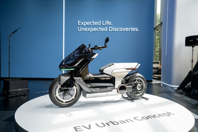 batch_Future-Ride_Motorcycle_01 The M.O.V.E. by Honda เปิดตัวศูนย์สร้างประสบการณ์เสมือนจริงแห่งแรกในไทย