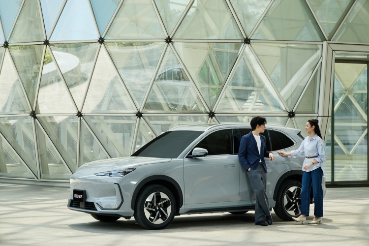 batch_GEELY-EX5_02 GEELY ขยายเครือข่ายโชว์รูม ตั้งเป้าครบ 30 แห่ง พร้อมขยายแคมเปญ “The Ultimate Deal” ถึง 31 ส.ค. นี้