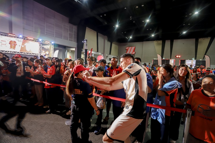 batch_IMG_9552 Mazda ประกาศสนับสนุนสวาทแคทต่อเนื่องเป็นปีที่ 13