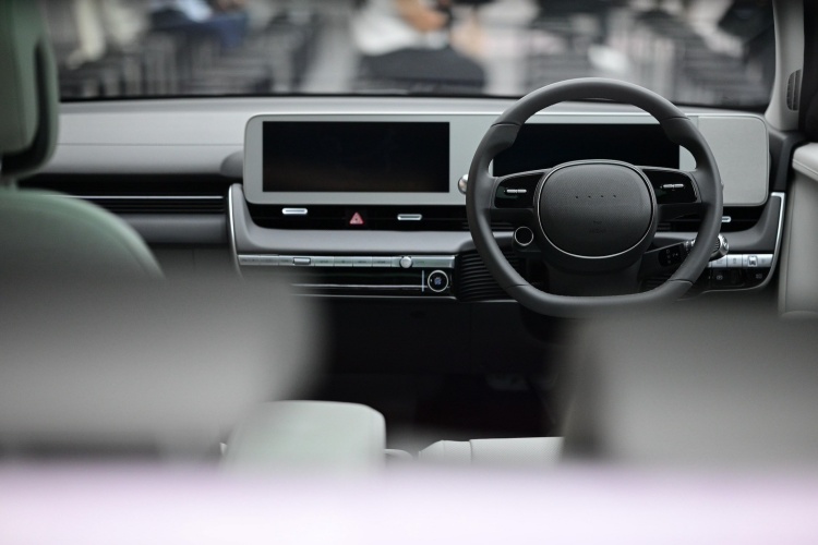 batch_IONIQ-5_10 Hyundai เปิดเกมรุกตลาด EV เต็มสูบ เป็นเจ้าของ IONIQ 5 ง่ายขึ้นด้วยส่วนลดสูงสุด 570,000 บาท