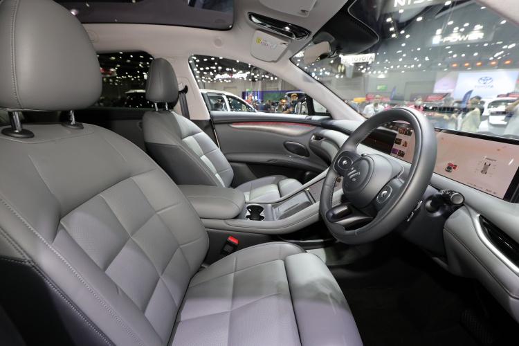 batch_MG-Big-Motor-Sale-2025-24 เปิดราคา New MG IM6 Premium LONG RANGE ราคาพิเศษ 1,499,900 บาท